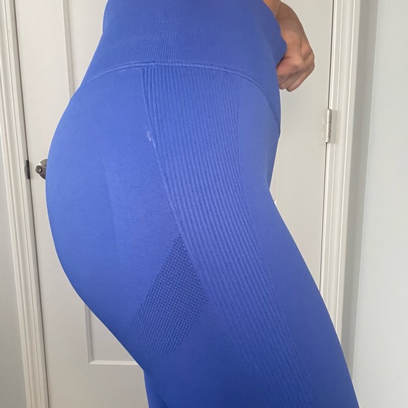 High waisted butt-scrunch leggings - Picture 3 of 5